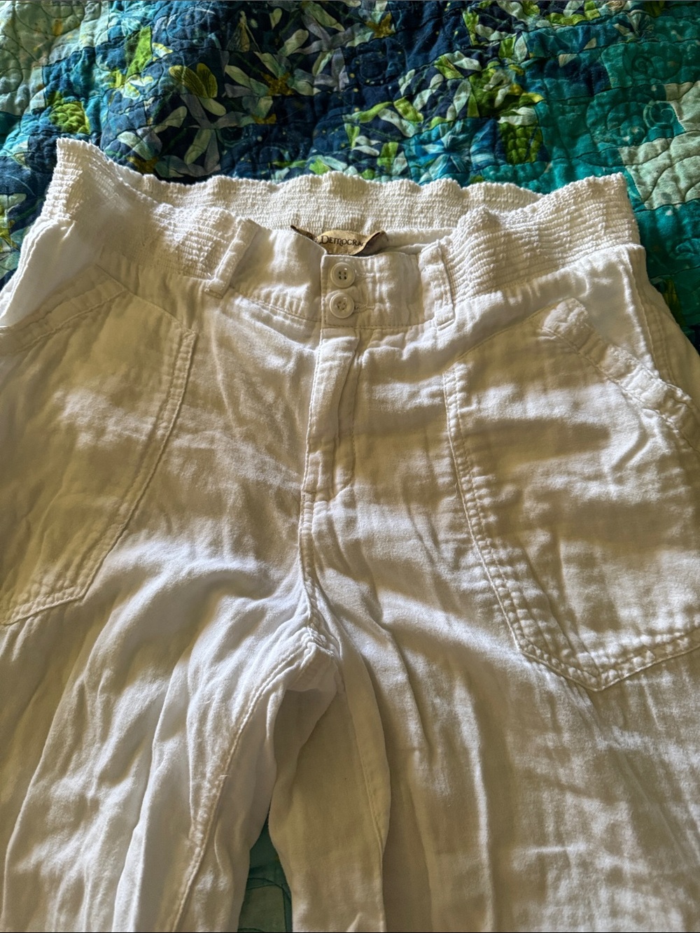Democracy White Cropped Wide-Leg Pants - Picture 2 of 6